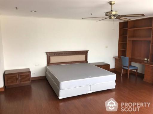 3-BR Condo at Kallista Mansion near ARL Makkasan