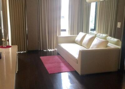 1-BR Condo at O2 Hip Condominium near BTS Phloen Chit