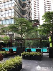 1-BR Duplex at The Emporio Place near BTS Phrom Phong