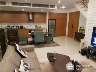 1-BR Duplex at The Emporio Place near BTS Phrom Phong