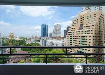 3-BR Condo at Moon Tower Condominium near BTS Thong Lor