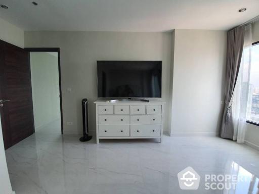 3-BR Condo at C Ekkamai near ARL Ramkhamhaeng (ID 476296)