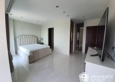 3-BR Condo at C Ekkamai near ARL Ramkhamhaeng (ID 476296)