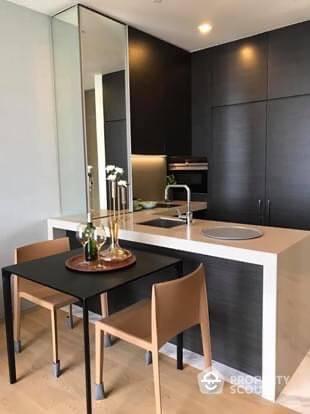 1-BR Condo at Saladaeng One near MRT Si Lom