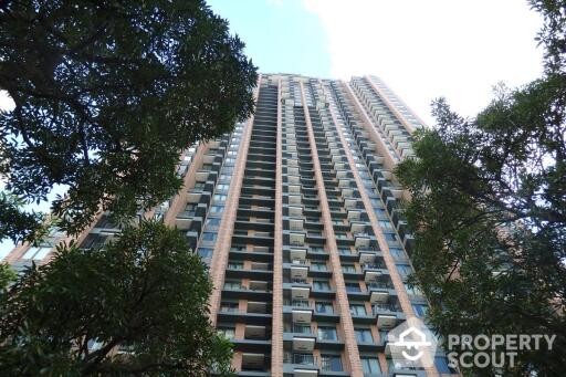 1-BR Condo at Villa Asoke near MRT Phetchaburi