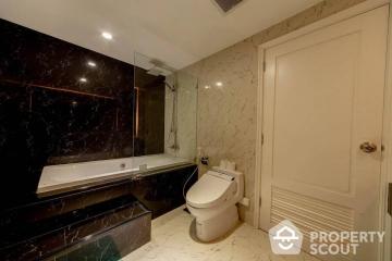 1-BR Condo at Lebua At State Tower near BTS Surasak