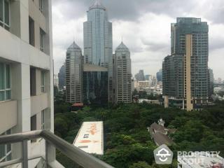 2-BR Condo at Urbana Langsuan Condominium near BTS Ratchadamri