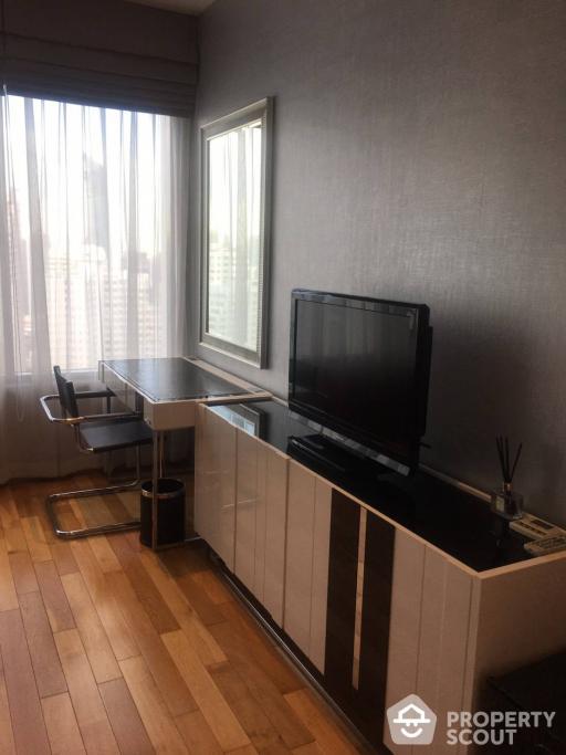 2-BR Condo at The Emporio Place near BTS Phrom Phong (ID 457000)