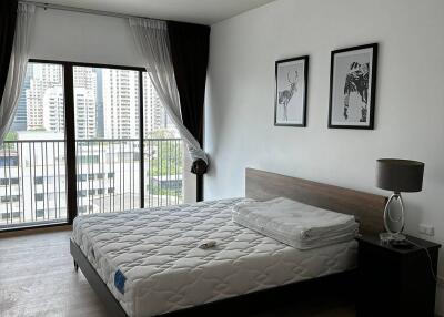 1-BR Condo at Noble Refine Prompong near BTS Phrom Phong