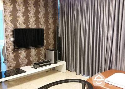 1-BR Condo at Nusasiri Grand Condominium near BTS Ekkamai (ID 556490)