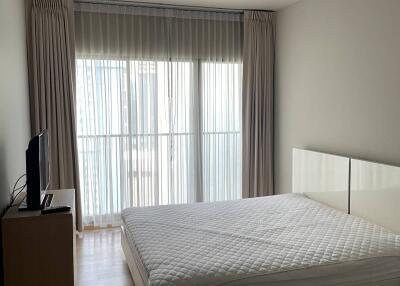 1-BR Condo at Noble Refine Prompong near BTS Phrom Phong