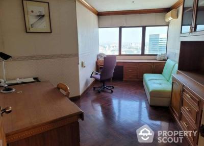 4-BR Condo at Central City East Tower in Bang Na Nuea