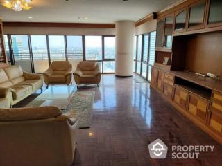 4-BR Condo at Central City East Tower in Bang Na Nuea