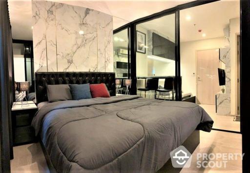 1-BR Condo at Life Asoke near ARL Makkasan