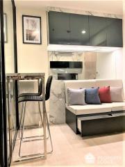 1-BR Condo at Life Asoke near ARL Makkasan