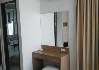 1-BR Condo at Rhythm Sathorn near BTS Saphan Taksin