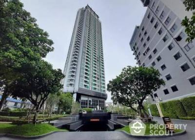 1-BR Condo at Rhythm Sathorn near BTS Saphan Taksin