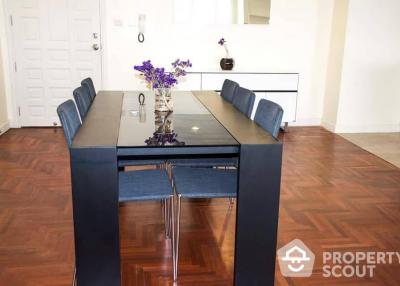 2-BR Condo at Silom Condominium near BTS Sala Daeng