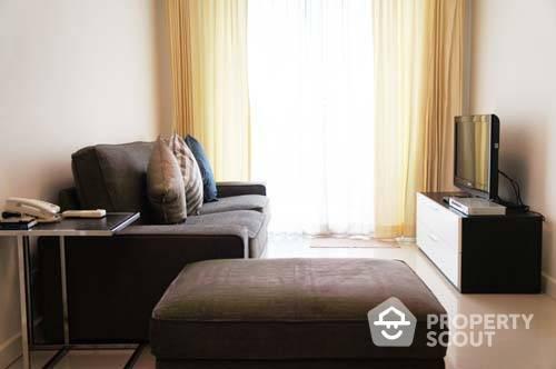 1-BR Condo at The Clover Thonglor Residence near BTS Thong Lor