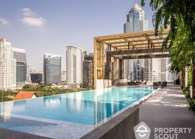 1-BR Condo at Sindhorn Residence near BTS Ratchadamri