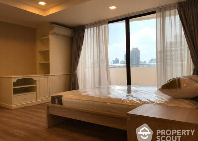 2-BR Condo at Supalai Place Sukhumvit 39 near BTS Phrom Phong