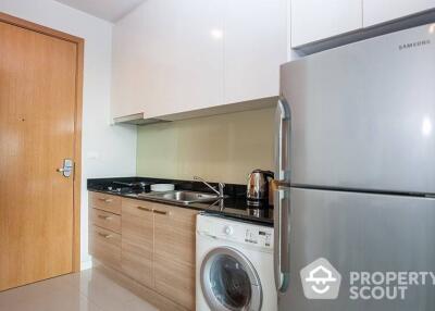 1-BR Condo at Circle Condominium near MRT Phetchaburi