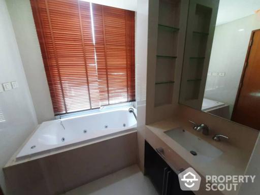 2-BR Condo at The Park Chidlom near BTS Chit Lom (ID 513677)