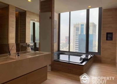 1-BR Condo at The Esse Asoke near MRT Sukhumvit