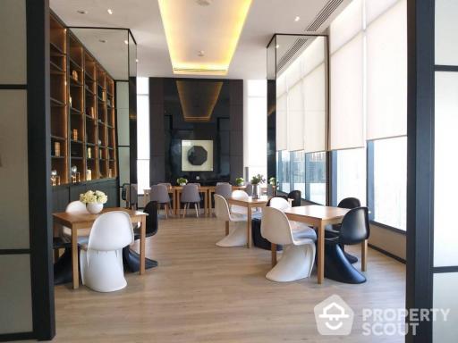 1-BR Condo at The Esse Asoke near MRT Sukhumvit