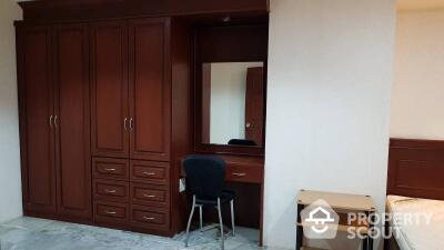 1-BR Condo at Saranjai Mansion Condominium near BTS Nana