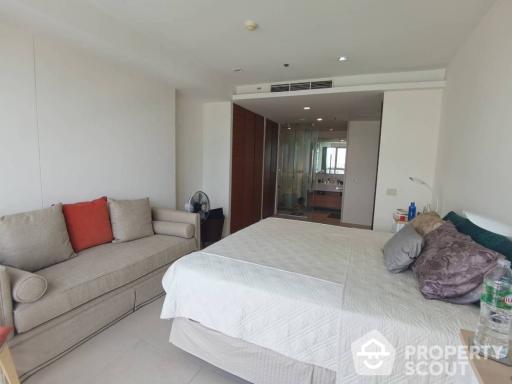 2-BR Condo at The River Condominium near BTS Saphan Taksin (ID 516472)