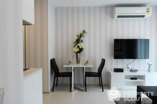 1-BR Condo at Rhythm Sukhumvit 42 near BTS Ekkamai