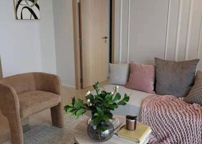 1-BR Condo at The Lofts Silom near BTS Surasak