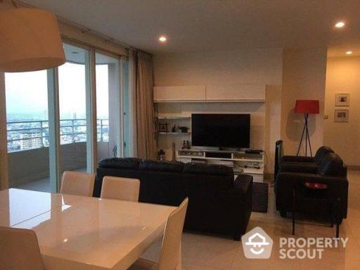 3-BR Condo at Watermark Chaophraya near BTS Krung Thon Buri