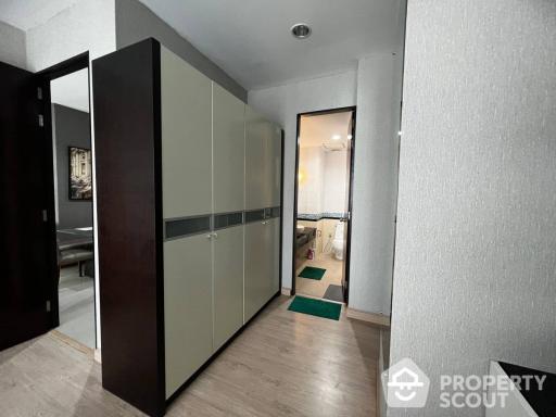 2-BR Condo at Citi Smart Sukhumvit 18 near BTS Asok