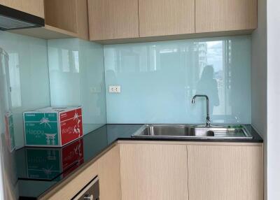 2-BR Condo at Condo One X Sukhumvit 26 near BTS Phrom Phong