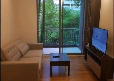 1-BR Condo at Focus Ploenchit near BTS Nana