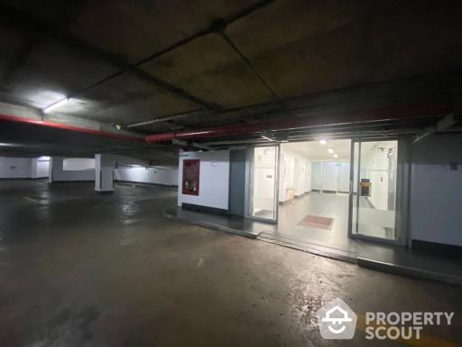 Commercial for Rent and Sale in Khlong Tan Nuea