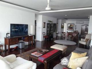 4-BR Condo at Sukhumvit Casa Condominium near BTS Asok (ID 510906)