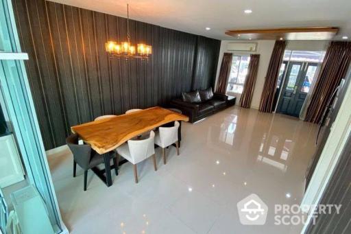 4-BR Townhouse near BTS Bang Chak