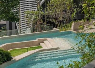 1-BR Condo at Ideo Mobi Sukhumvit Eastpoint near BTS Bang Na