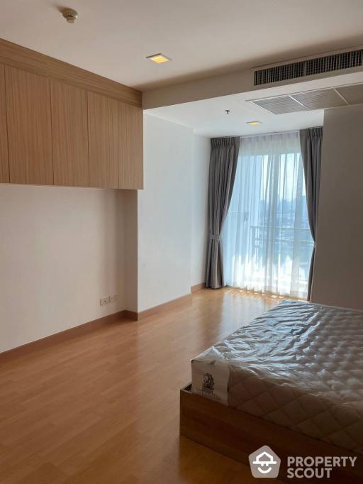 2-BR Condo at Nusasiri Grand Condominium near BTS Ekkamai