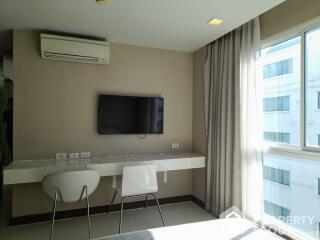 1-BR Condo at Liv @ 5 near BTS Nana