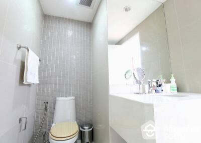 1-BR Condo at The Trendy Condominium near BTS Nana (ID 515426)