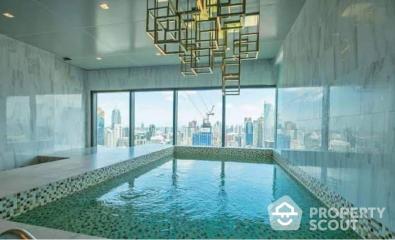 1-BR Condo at Ideo Q Chidlom - Phetchaburi near BTS Chit Lom