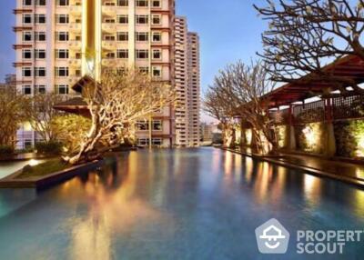 1-BR Condo at Circle Condominium near MRT Phetchaburi