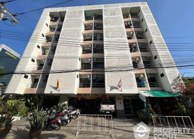 Commercial for Sale in Huai Khwang