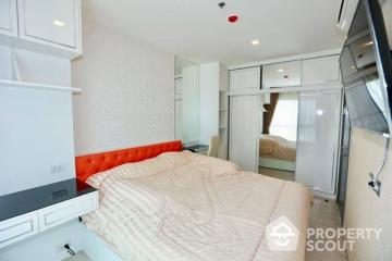 2-BR Condo at Rhythm Rangnam near BTS Victory Monument