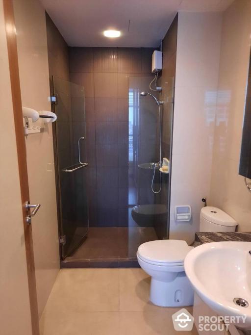 2-BR Condo at Vertiq Rama 4–siam near MRT Sam Yan