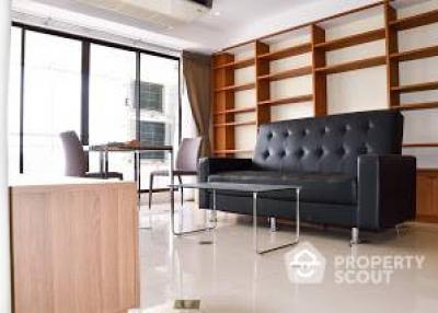 2-BR Condo at Diamond Tower Condominium near BTS Chong Nonsi (ID 515483)